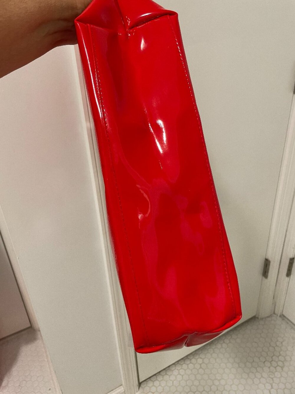Carolina Herrera Red Shoulder Tote - Picture 4 of 11